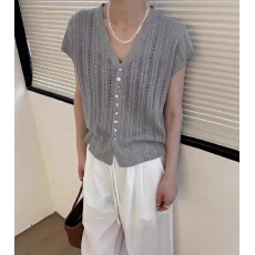 批发<b class='q'>镂空</b>V领天丝针织<b class='q'>开衫</b>女高端小飞袖宽松小衫气质百搭时尚夏季上衣