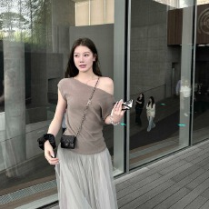 批发蝶宝嘻 夏日松弛vibe 天丝亚麻斜肩堆堆上衣修身短袖t恤<b class='q'>打底衫</b>女