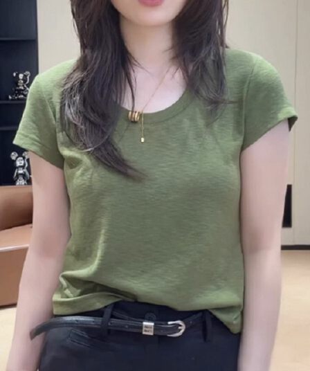 롱 아일랜드 플러스 얼음 여름 새로운 단색 얇고 가벼운 몸매 가꾸기 슬림해 보이는 고급 센스 녹색 u 칼라 긍정적 인 어깨 반팔 티셔츠 여성