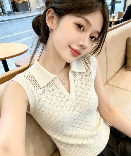 한 부서 자수 홀로우 아웃 폴로 칼라 얼음 실크 니트 조끼 여성 여름 외출용 디자인 센스 품격 슬림해 보이는 민소매 맨위