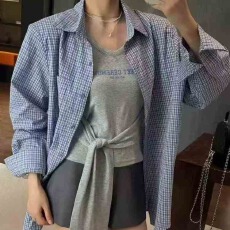 批发<b class='q'>韩版</b>春夏经典细格子衬衫oversize大码休闲懒惰风衬衣女原宿风外套