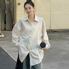 批发<b class='q'>韩版</b>春宽松oversize条纹刺绣衬衫原宿风长袖防晒衬衣女设计感外套