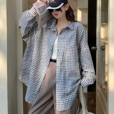 批发<b class='q'>韩版</b>春宽松oversize经典格子衬衫原宿风简约休闲衬衣女设计感外套