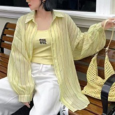 批发韩版夏薄款条纹<b class='q'>衬衫</b>宽松懒惰风大码休闲防晒衣女长袖简约<b class='q'>衬衣</b>外套