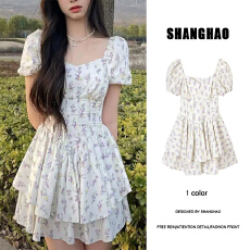 批发收腰一字领泡泡袖公主蓬蓬裙连衣裙女夏2026新款温柔风短款碎花裙