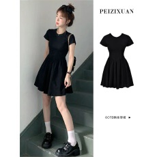 批发法式赫本风气质黑色连衣裙子女夏季2026新款小个子收腰显瘦小黑裙