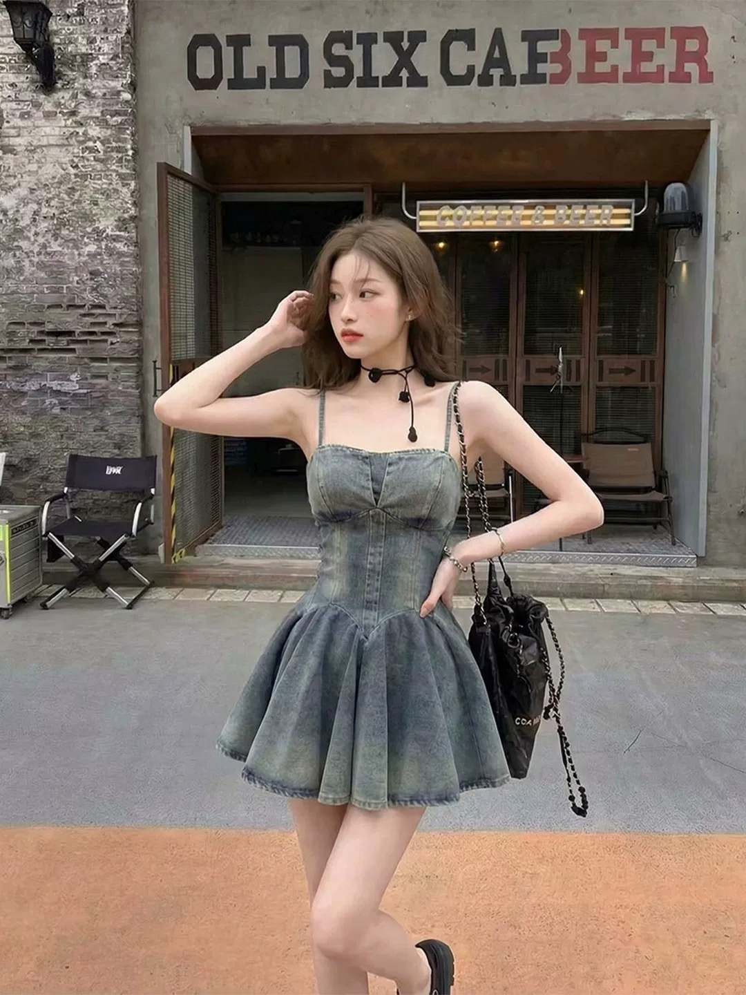 하이웨이스트 출퇴근 레트로 워싱 마 오래된 블루 데님 슬립 여성 드레스 허리 수축 슬림해 보이는 불규칙 민소매 미니 스커트