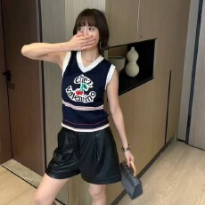 批发樱桃针织v领条纹藏青色马甲外套女2025夏季新款背心时尚显瘦热销