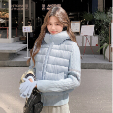 批发2026美式复古针织拼接撞色连帽羽绒<b class='q'>服</b>外套白轻薄宽松面包<b class='q'>服</b><b class='q'>潮</b>