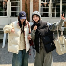 批发格纹拼接棉<b class='q'>马甲</b>女2026新款冬撞色设计感上衣叠穿保暖背心