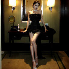 批发黑色小众绑带抹胸连衣裙蕾丝花朵辣妹海边度假礼服裙