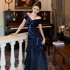 批发法式<b class='q'>一字肩</b>轻奢<b class='q'>连衣裙</b>..礼服高端鱼尾裙