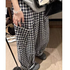 批发美式复古格子裤女阔腿裤2025秋冬宽松大口袋洋气甜酷弯刀裤长裤子
