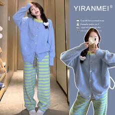 批发实拍现现~2025冬新款韩版时尚显瘦彩扣上衣+<b class='q'>条纹</b><b class='q'>裤</b>可外穿的居家服