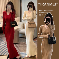 新品现现~2026冬新款时尚圣诞跨年网红图案元旦喜庆红色连衣裙