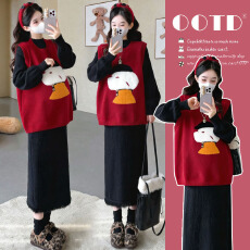 批发实拍现现~2026冬季新款时尚新年红色网红小狗马甲裙+打底<b class='q'>孕妇</b><b class='q'>套装</b>