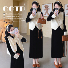 批发实拍现现~2026春季新款时尚网红气质显瘦新中式重工马甲+打底套装