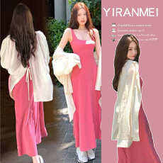批发新品现现~2026夏季新款韩版时尚气质减龄开叉防晒开衫+吊带裙套装