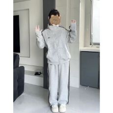 批发美式休闲运动套装女<b class='q'>春</b>秋季新款时尚立领宽松卫衣外套阔腿裤两件套