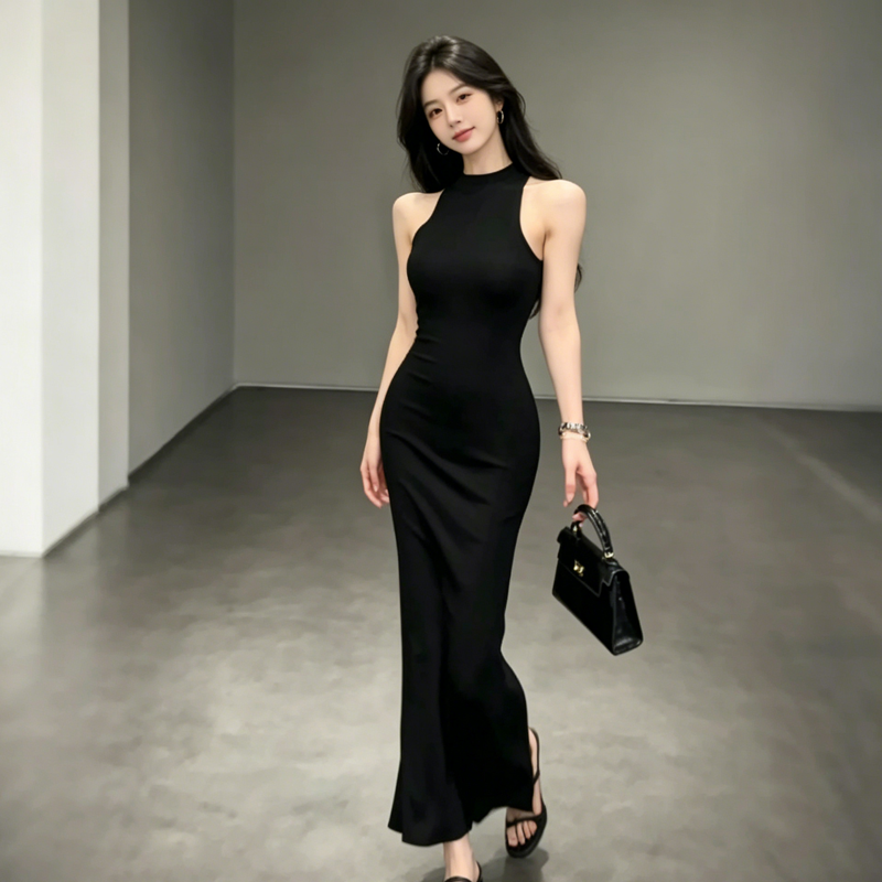 검정색 행침 목 트임 하이웨이스트 중간 길이 민소매 터틀넥 몸매 가꾸기 슬림해 보이는 드레스 복장 아이들 로드 중 봄 여름