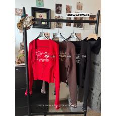 批发实拍~秋冬<b class='q'>新款</b>雪花针织短开衫+修身系带吊带背心两件时尚套装