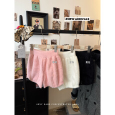 实拍 高级感水貂绒短裤女秋冬新款加厚毛线宽松a字阔腿打底靴裤子