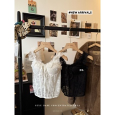 批发实拍新款春夏蕾丝<b class='q'>吊带</b>背心女内衣带胸垫一体内搭可外穿<b class='q'>打底衫</b>