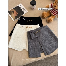 批发实拍韩系纽扣针织毛线屁帘女新款时尚百搭氛围感叠穿半身裙子