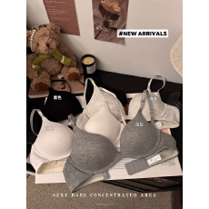 批发实拍~内衣女无痕小胸显大文胸无钢圈聚拢无肩带透气少女文胸罩