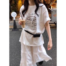 批发<b class='q'>韩国</b>外贸新款21支纯棉210克100%棉“生日蛋糕tee”<b class='q'>韩国</b>东大门<b class='q'>代购</b>
