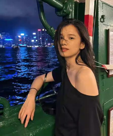 2026 봄 여름 새로운 장 징 악기 스타 같은 단락 비스듬한 어깨 반팔 여성 오프숄더 티셔츠 여름 순수한 욕망 핫걸 루즈핏