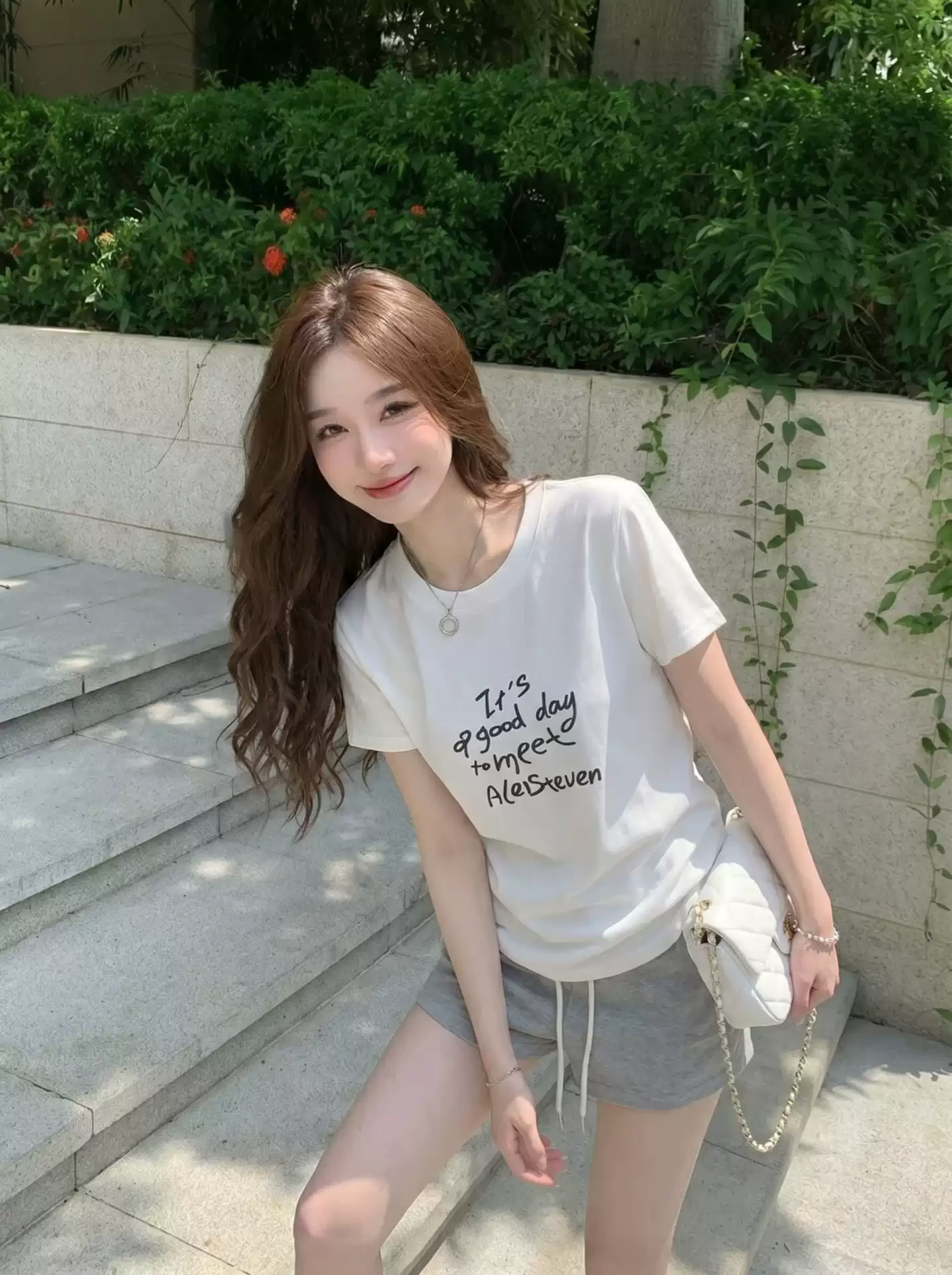 2026 한국 대외 무역 새로운 캐주얼 220 그램 92 면 8 암모니아 Lun 긍정적 인 어깨 반팔 티셔츠 여성 프린트