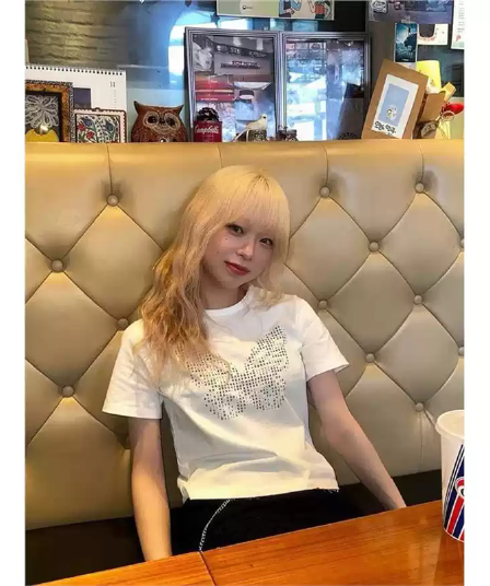 한 부서 순면 기본 셔츠 여성 2026 여름 새로운 나비 프린트 라운드 넥 다용도 반팔 티셔츠 루즈핏 맨위