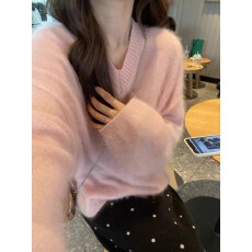 批发粉色v领套头马海毛毛衣女秋冬慵懒高级感水<b class='q'>貂绒</b>针织上衣