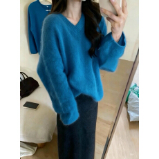 批发气质显白蓝水<b class='q'>貂绒</b>v领毛衣女冬季氛围感显瘦毛衫软糯拉绒针织衫厚