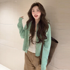 批发2026新款韩系绿色长袖<b class='q'>针织衫</b>上衣女早秋季<b class='q'>宽松</b>慵懒风毛衣开衫外套