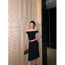 批发实拍实价  性感一字短款修身显瘦T恤上衣<b class='q'>半身</b>裙套装