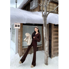 批发实拍实价  美式简约松弛感宽松显瘦V领上衣<b class='q'>裤</b>子套<b class='q'>装</b>