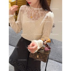 批发老赵服饰 镂空半高领拼接泡泡袖<b class='q'>蕾丝</b>衫上衣+半裙