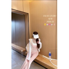 批发天鹅er 轻氧少女显瘦时尚套装 开衫+吊带+短裙/长裤套装