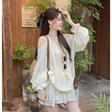 批发<b class='q'>晓</b>溪服饰韩系露肩气质宽松慵懒长袖显瘦衬衫裙裤时尚套装