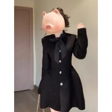 批发江浙沪千金穿搭复古赫本小香风<b class='q'>连衣裙</b>气质出席重要场合的裙子25冬