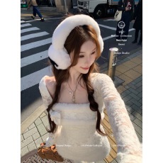 批发小羊卷卷~毛毛蕾丝小衫+半裙