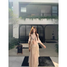 批发Lienni浪漫曲调2026春夏<b class='q'>新款</b>露肩波点上衣女高腰显瘦<b class='q'>半身裙</b>套装