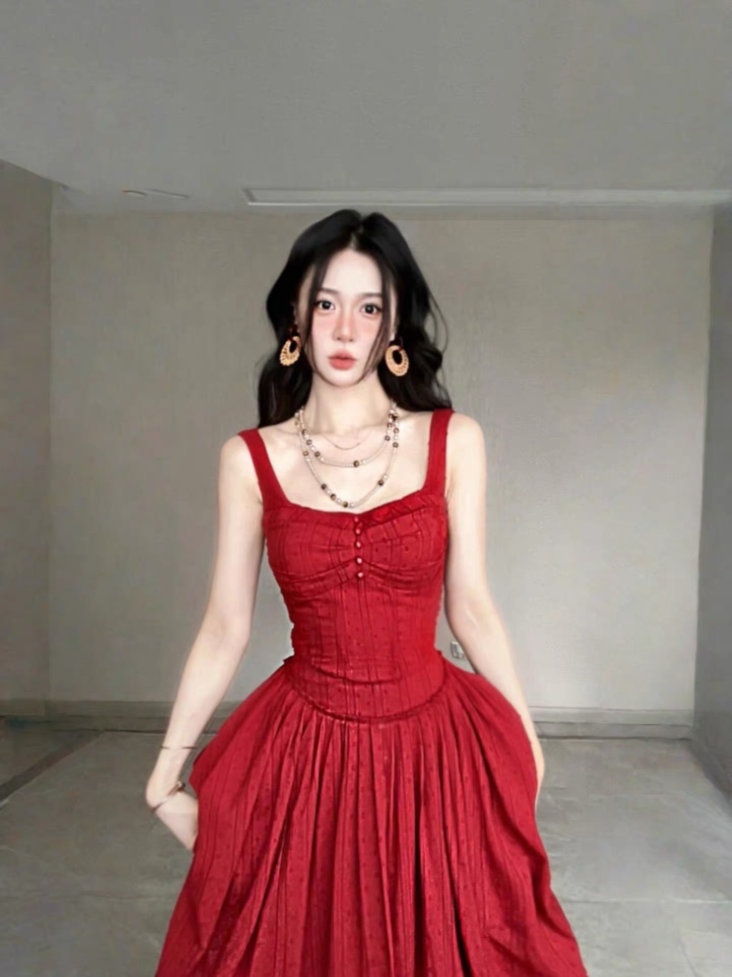2026 이른 봄 프랑스식 레트로 슬립 허리 수축 대 치마 드레스 여름 빨간색 슬립 롱 스커트
