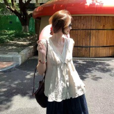 批发韩系夏日出游穿搭漂亮<b class='q'>无袖</b>上衣女高级夏季新款<b class='q'>雪纺</b>小衫设计感小众