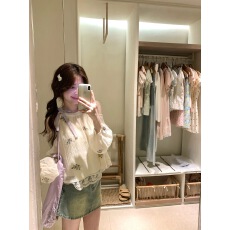 批发2026春季<b class='q'>新款</b>雪纺小衫设计感小众甜美温柔碎花露肩挂脖上衣女