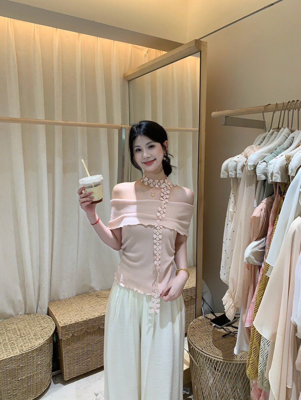 프랑스식 빛 요리 한 바람 오프숄더 슬림해 보이는 작은 셔츠 여성 여름 새로운 꽃 리본 달콤함 다용도 품격 맨위