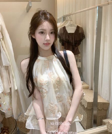 2026 여름 한 부서 순수한 욕망 분위기 센스 자카드 자수 행침 목 작은 셔츠 민소매 루즈핏 오프숄더 맨위 여성