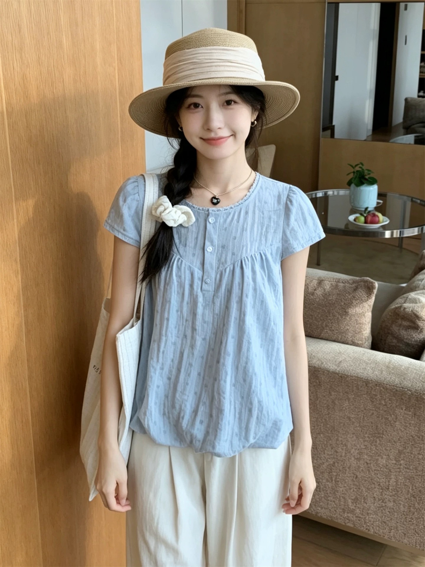 한 부서 달콤함 부드러운 바람 하늘색 쉬폰 톱 여성 2026 여름 새로운 반팔 작은 셔츠 디자인 센스 작은 대중